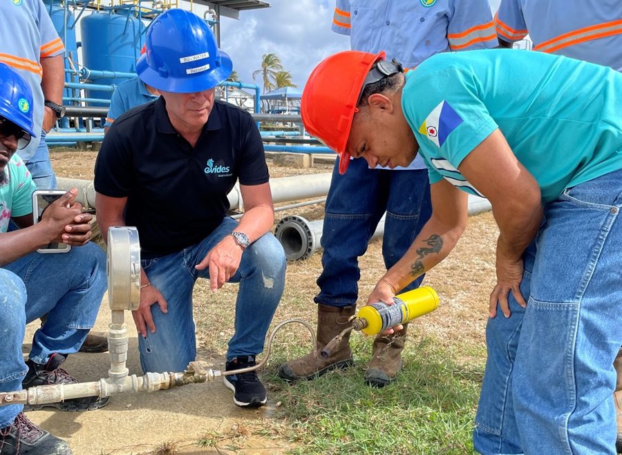 Medewerkers WEB Bonaire volgen met succes cursus Hygiënisch Werken en Monstername 